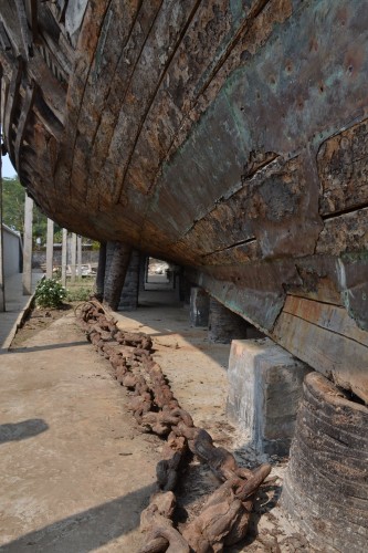 The 50-foot chain displayed next to the ship near Kuakata Zero point.